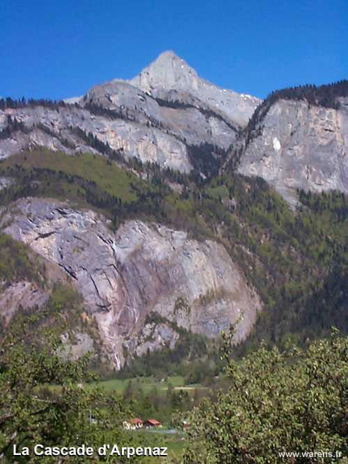 cascade en montagne: la cascade d'ARPENAZ